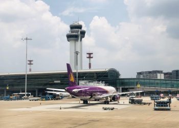 Điều hành 10 triệu chuyến bay, VATM thu về 60.000 tỉ