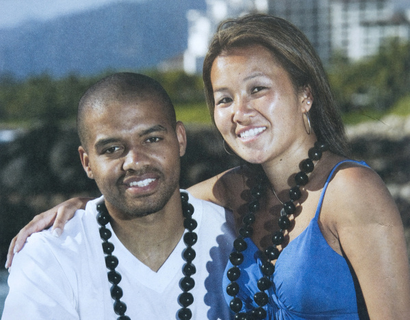 Monica Quan (trái) và chồng chưa cưới Keith Lawrence