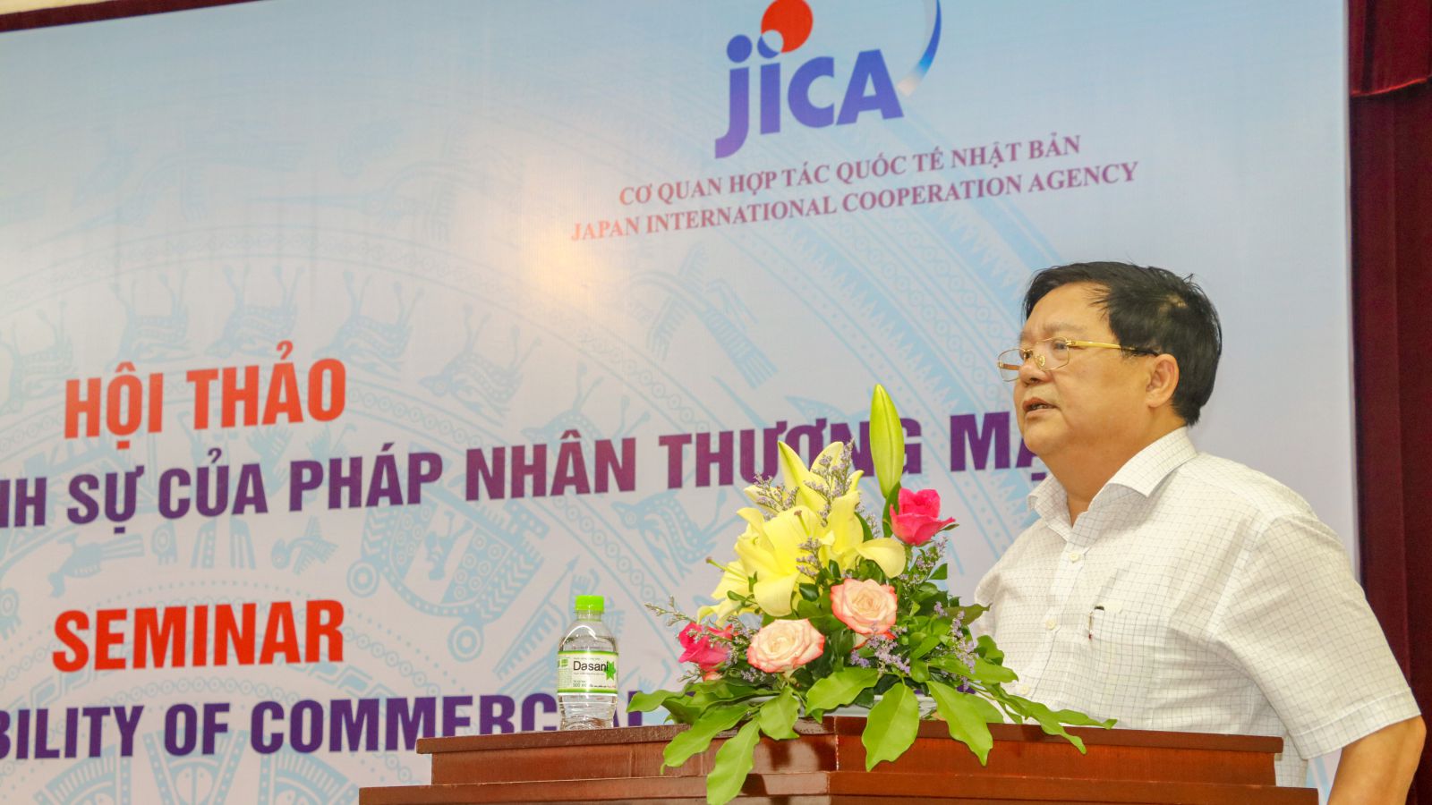 TS Phạm Minh Tuyên, Chánh án TAND tỉnh Bắc Ninh phát biểu tham luận tại Hội thảo
